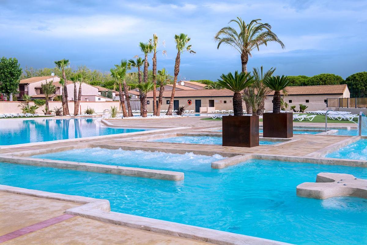 Maison Confort 4 Ch 8p Domaine Prive Avec Piscines, Et A 10 Min A Pied Holiday home *