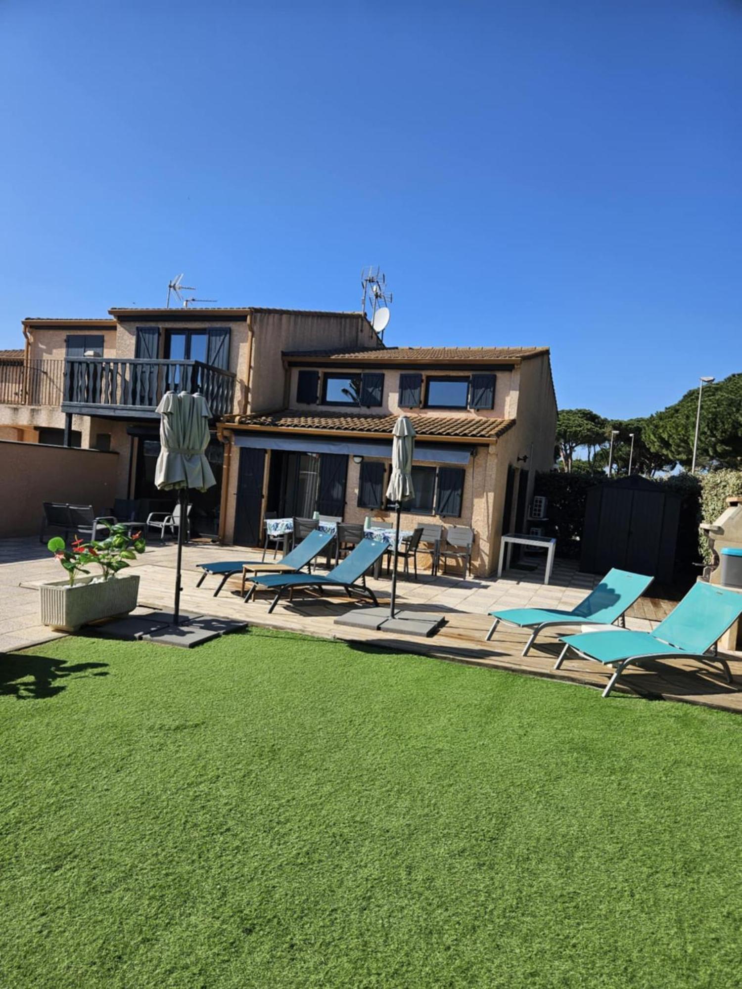Maison Confort 4 Ch 8p Domaine Prive Avec Piscines, Et A 10 Min A Pied Portiragnes