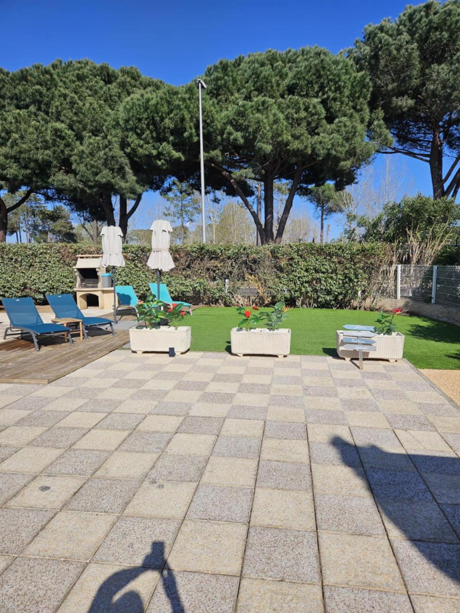 Maison Confort 4 Ch 8p Domaine Prive Avec Piscines, Et A 10 Min A Pied Holiday home